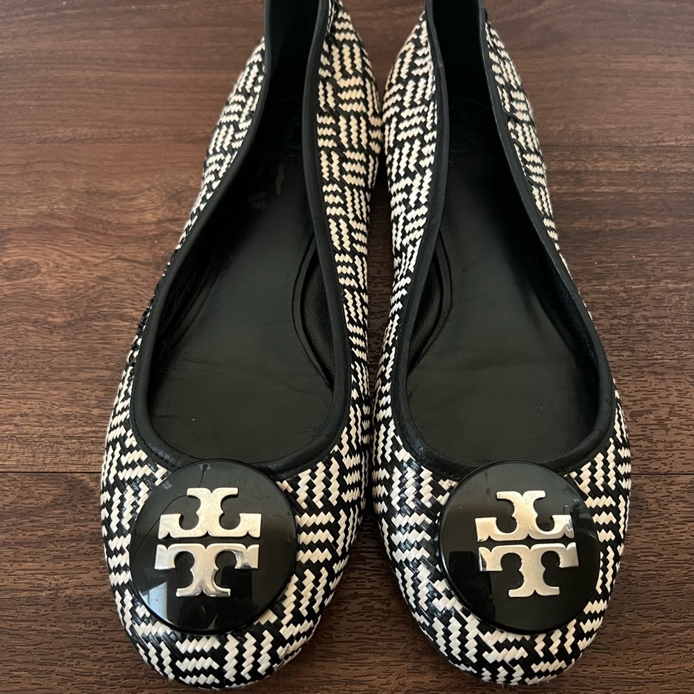Tory Burch White & Black Flats - Picture 3 of 5